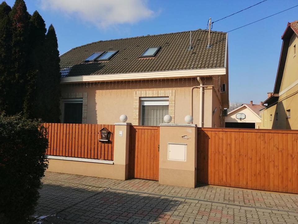 Elza Apartman Makó Exterior foto